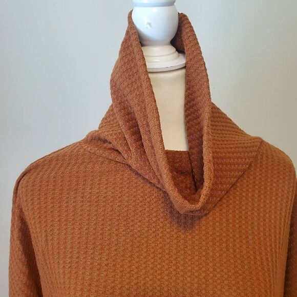NWOT Tan Waffle Knit Lightweight Sweater S - Picture 7 of 9